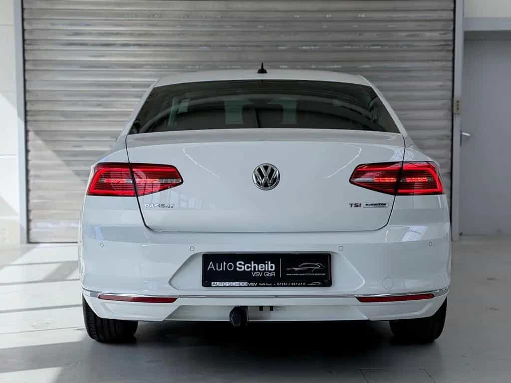 Volkswagen Passat Highline Aut.*1.Hand*ACC*Virtuel*Kamera* 03/2018-photo-14
