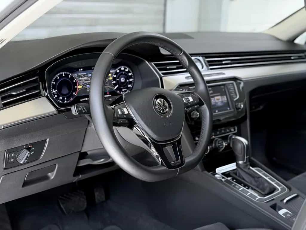 Volkswagen Passat Highline Aut.*1.Hand*ACC*Virtuel*Kamera* 03/2018-photo-18