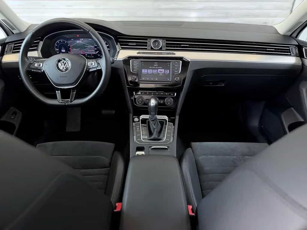 Volkswagen Passat Highline Aut.*1.Hand*ACC*Virtuel*Kamera* 03/2018-photo-37