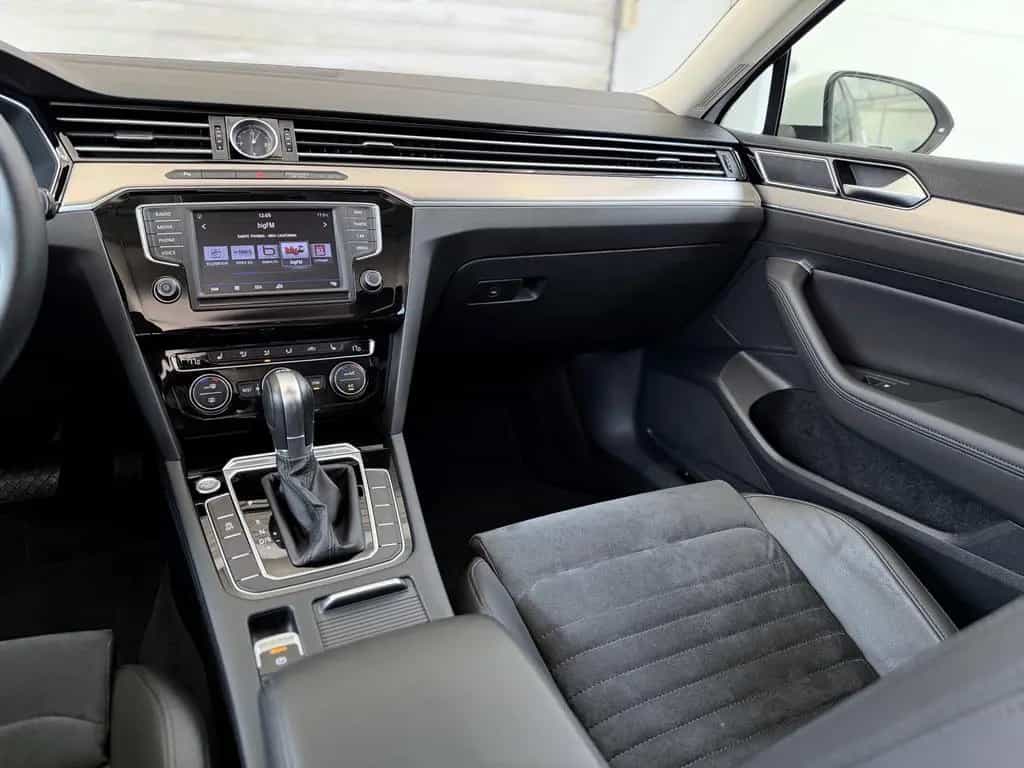 Volkswagen Passat Highline Aut.*1.Hand*ACC*Virtuel*Kamera* 03/2018-photo-39