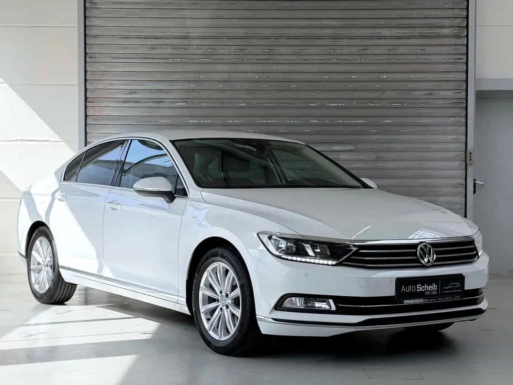 Volkswagen Passat Highline Aut.*1.Hand*ACC*Virtuel*Kamera* 03/2018-photo-5