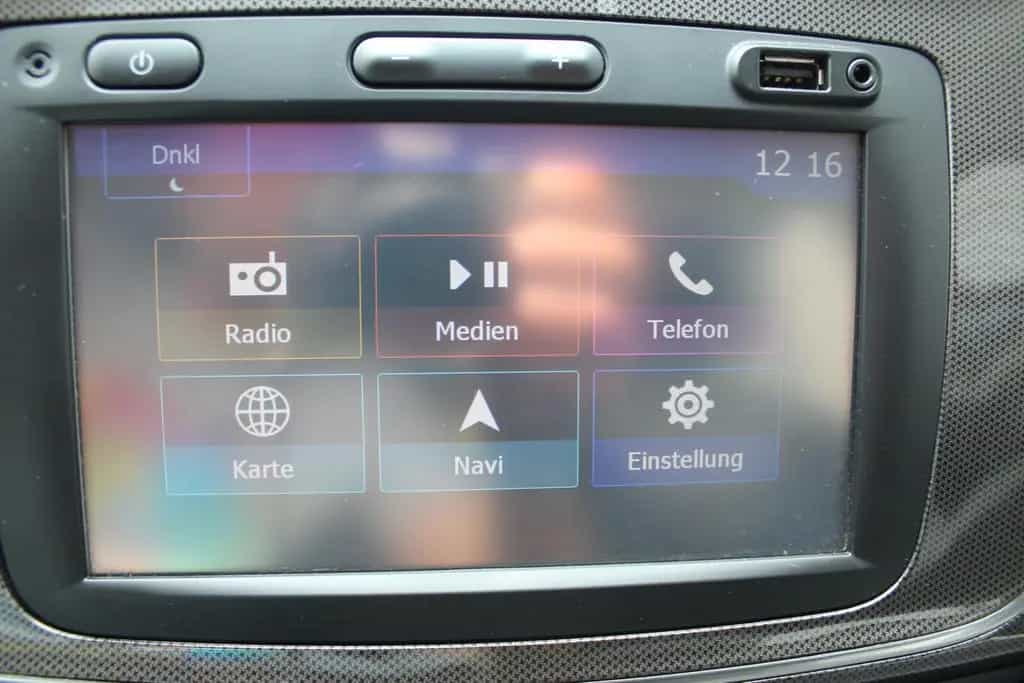 Dacia Duster 1.2 KLIMA NAVIGATION PDC ALLWETTER 2.Hd 09/2016-photo-18