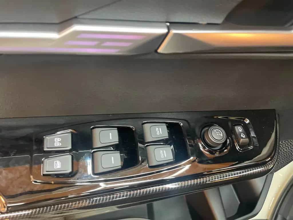 KGM Actyon 1.5 LUX Automatik /4WD/Allrad/Panorama null-photo-44