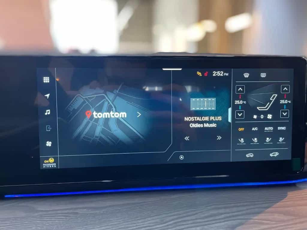 KGM Actyon 1.5 LUX Automatik /4WD/Allrad zweifarbig null-photo-27