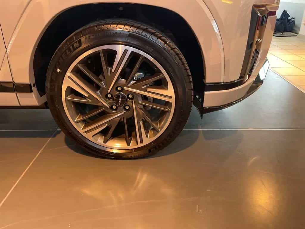 KGM Actyon 1.5 LUX Automatik /4WD/Allrad zweifarbig null-photo-39