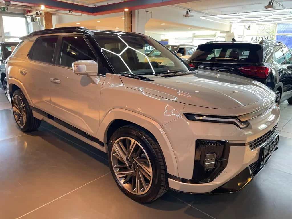 KGM Actyon 1.5 LUX Automatik /4WD/Allrad zweifarbig null-photo-40