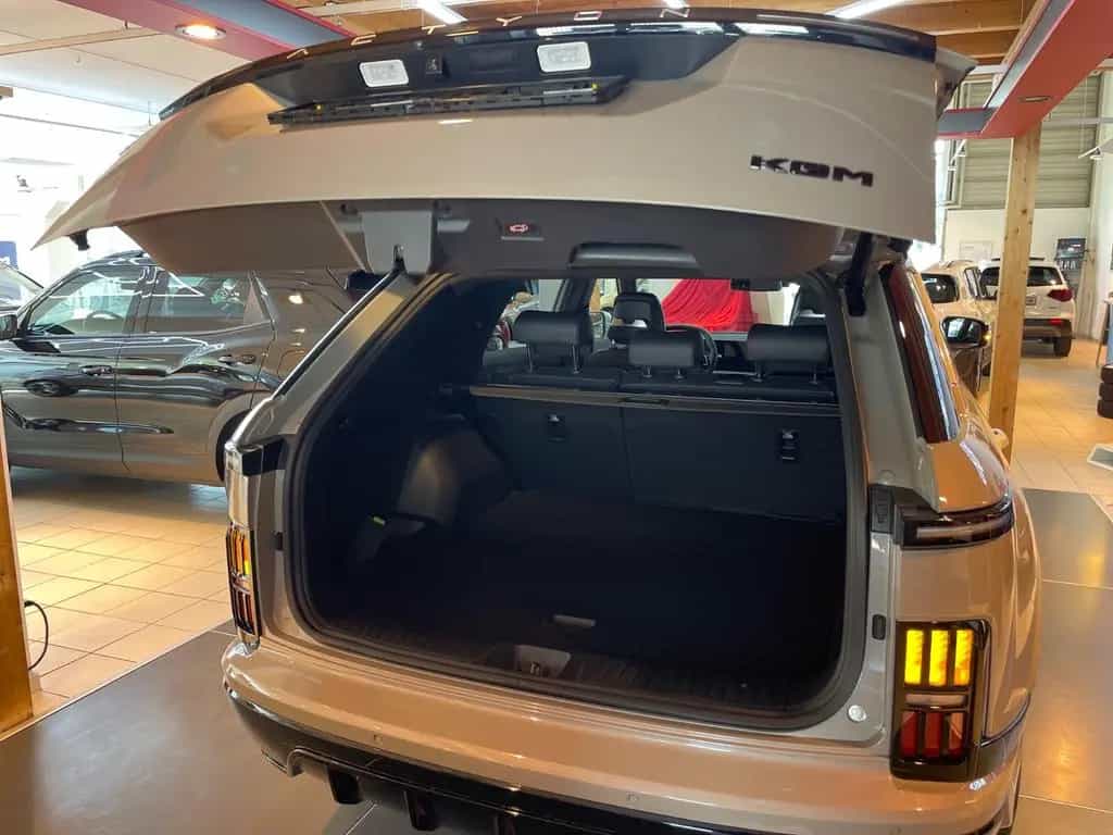 KGM Actyon 1.5 LUX Automatik /4WD/Allrad zweifarbig null-photo-5