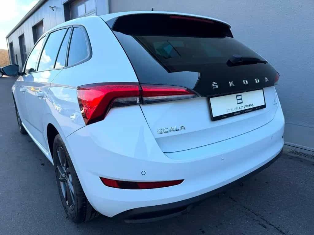 Skoda Scala Drive 125 LED Navi SHZ Kamera DSG 06/2020-photo-18