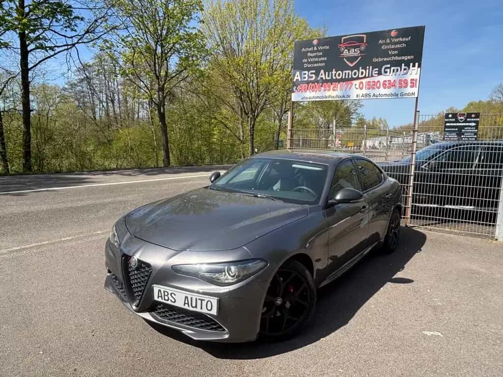 Alfa Romeo Giulia 2.2 Diesel 16V 118 kW AT8 Navi Acc 06/2019-photo-0
