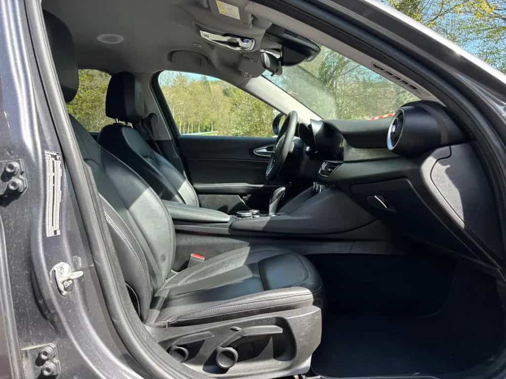 Alfa Romeo Giulia 2.2 Diesel 16V 118 kW AT8 Navi Acc 06/2019-photo-12