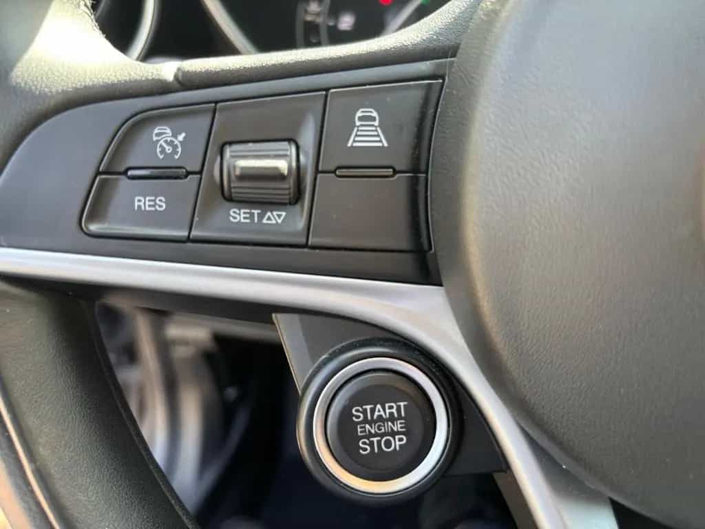 Alfa Romeo Giulia 2.2 Diesel 16V 118 kW AT8 Navi Acc 06/2019-photo-21