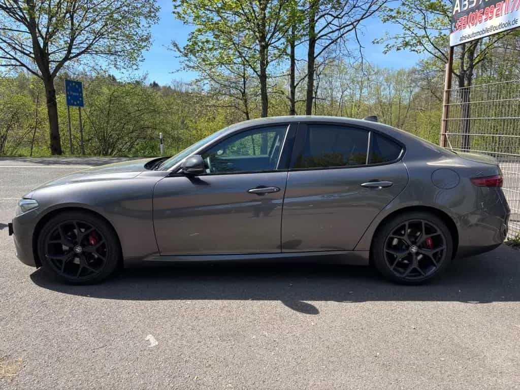 Alfa Romeo Giulia 2.2 Diesel 16V 118 kW AT8 Navi Acc 06/2019-photo-4