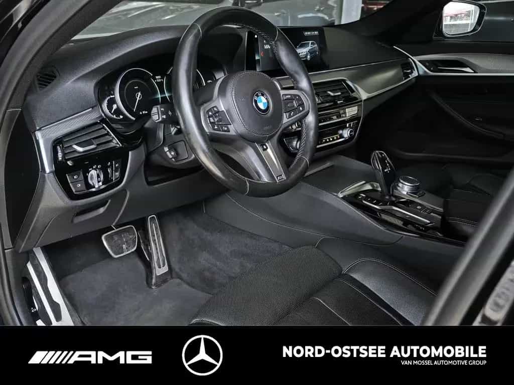BMW 520 d M SPORT HUD AHK PANO LED NAVI PDC SITZHZ 09/2019-photo-5
