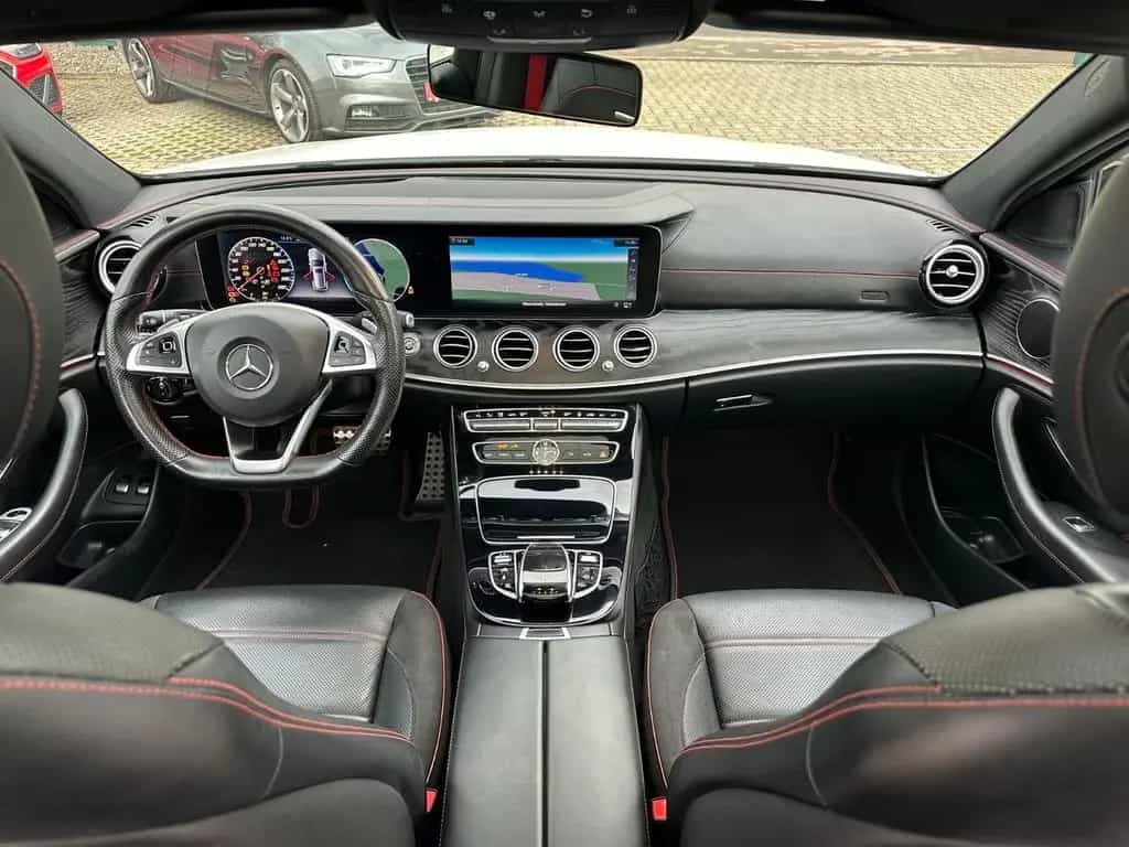Mercedes-Benz E-Class 43 AMG T 4M Distr HUD Pano 360° Sitzbelüf AHK 08/2017-photo-13