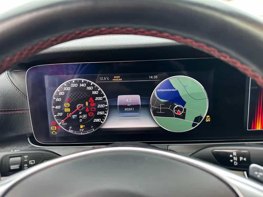 Mercedes-Benz E-Class 43 AMG T 4M Distr HUD Pano 360° Sitzbelüf AHK 08/2017-photo-24