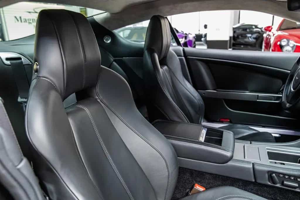 Aston Martin DB9 V12 - Full AM Service 06/2009-photo-12