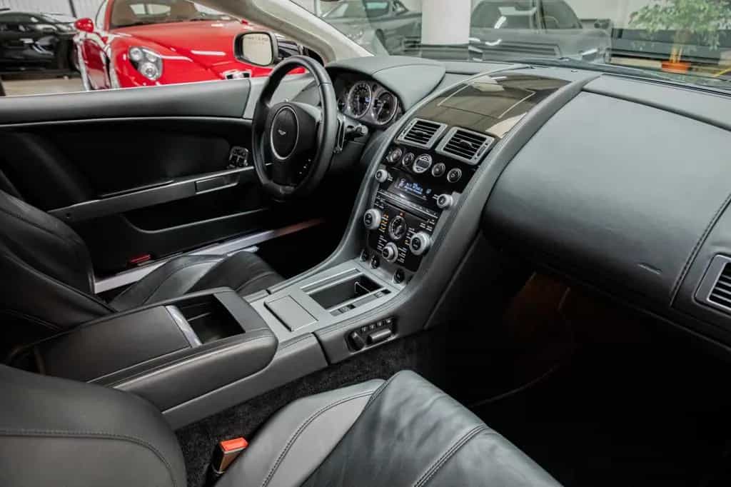 Aston Martin DB9 V12 - Full AM Service 06/2009-photo-20