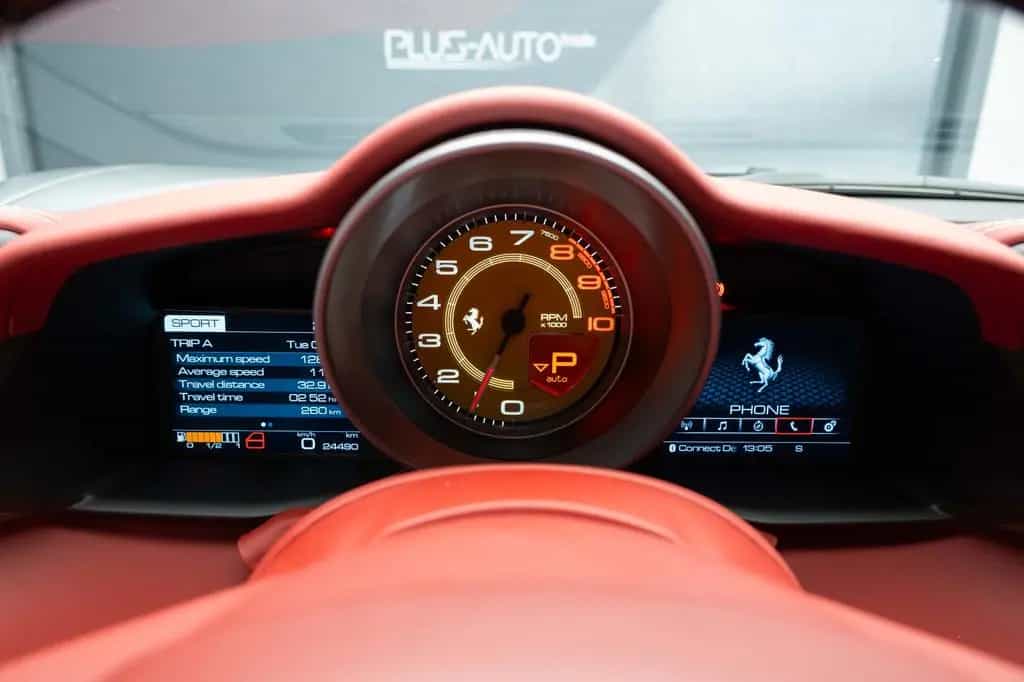 Ferrari 488 GTB LIFT JBL Camera Daytona Seats 05/2018-photo-18