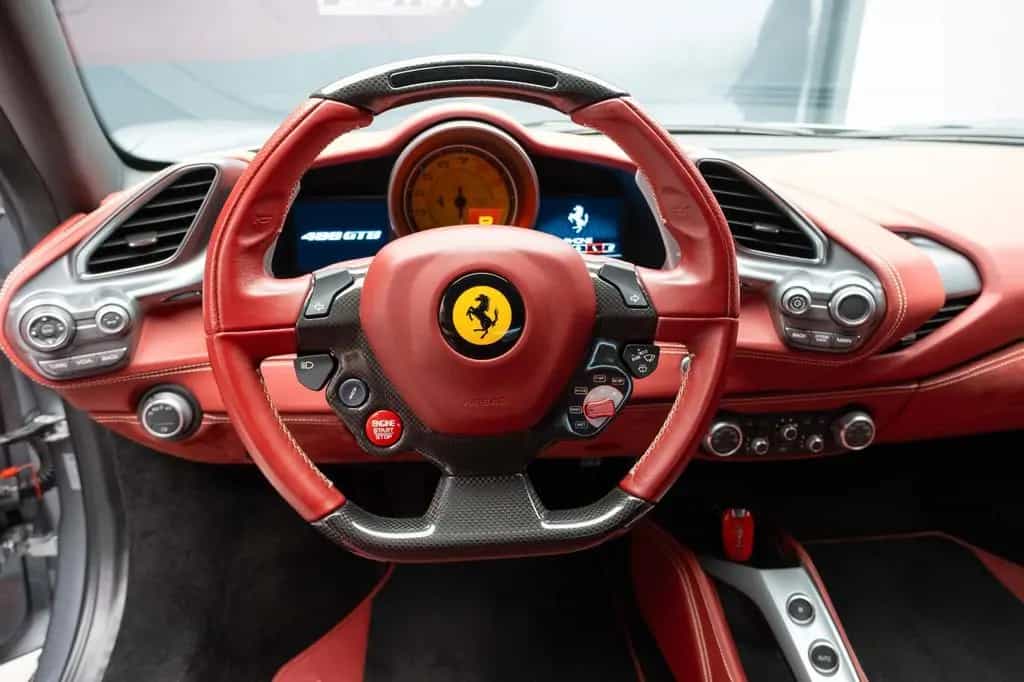 Ferrari 488 GTB LIFT JBL Camera Daytona Seats 05/2018-photo-7
