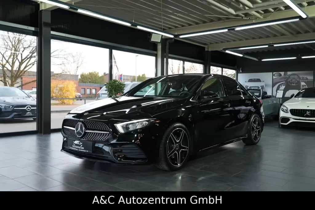 Mercedes-Benz A-Class 200 Limousine AMG Line 07/2019-photo-0