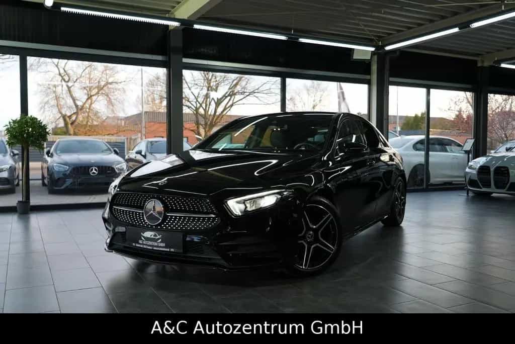 Mercedes-Benz A-Class 200 Limousine AMG Line 07/2019-photo-1