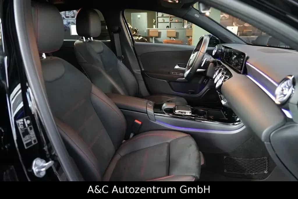 Mercedes-Benz A-Class 200 Limousine AMG Line 07/2019-photo-14