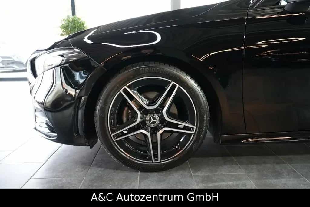 Mercedes-Benz A-Class 200 Limousine AMG Line 07/2019-photo-21
