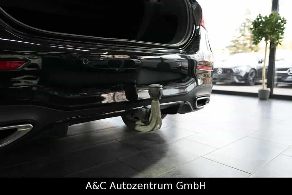 Mercedes-Benz A-Class 200 Limousine AMG Line 07/2019-photo-5