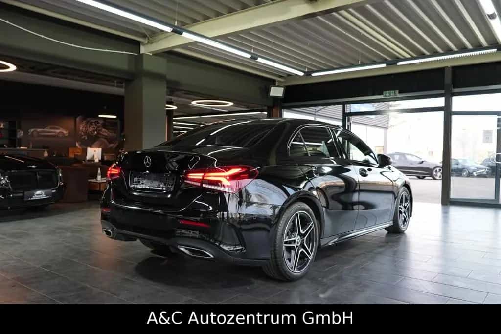 Mercedes-Benz A-Class 200 Limousine AMG Line 07/2019-photo-6