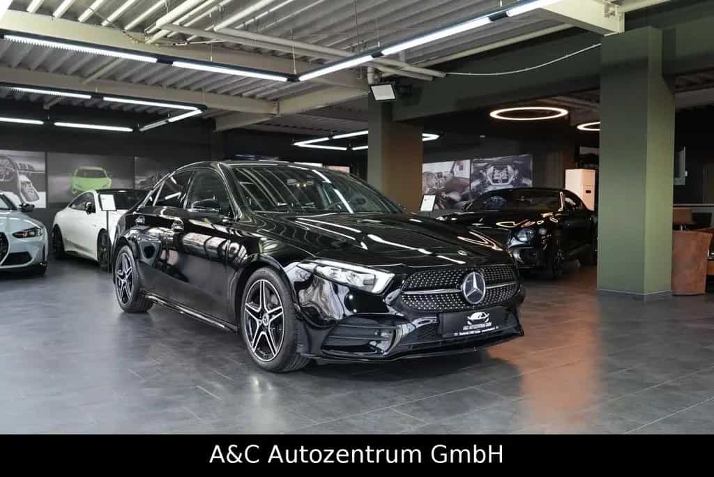 Mercedes-Benz A-Class 200 Limousine AMG Line 07/2019-photo-8