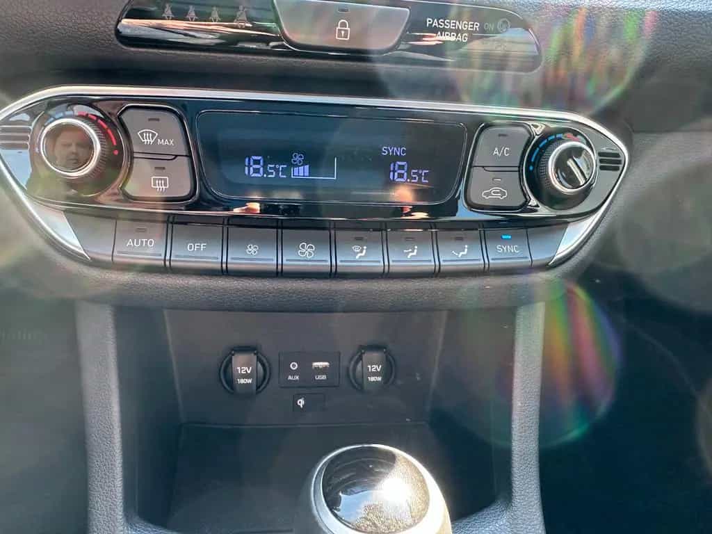 Hyundai i30 1.4 T-GDI DCT Trend , LED,Digital,Navi...... 08/2017-photo-25