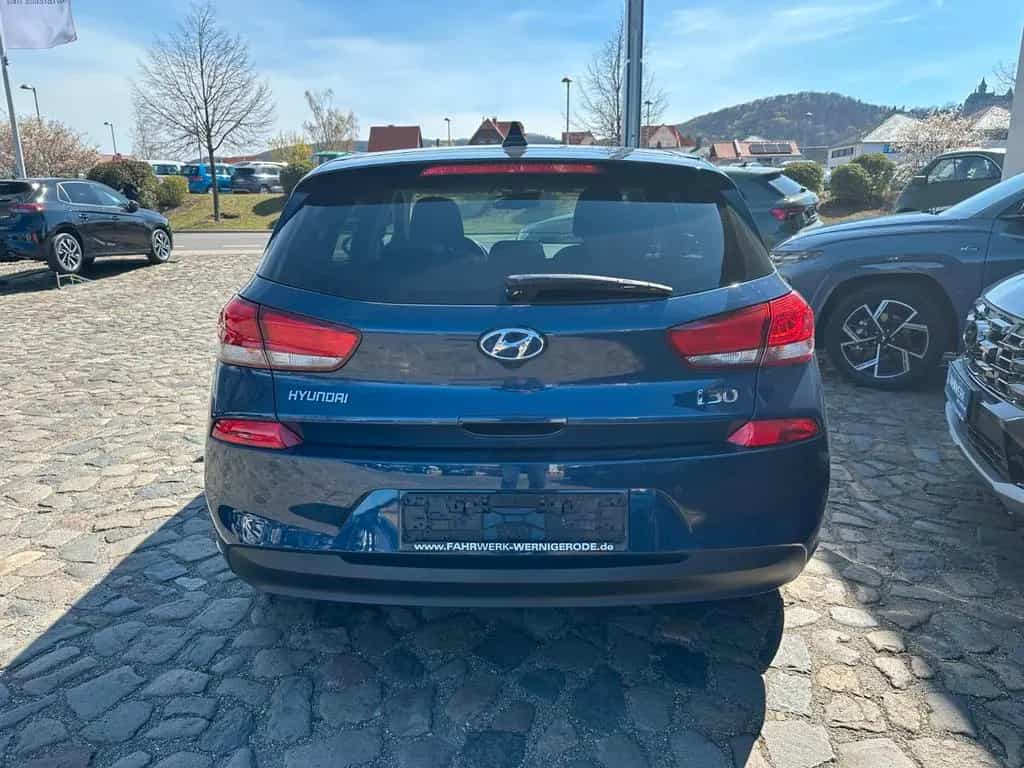 Hyundai i30 1.4 T-GDI DCT Trend , LED,Digital,Navi...... 08/2017-photo-4