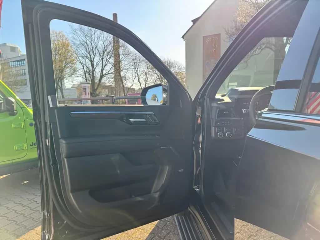 Chevrolet Tahoe 6.2l V8 High Country 24" + Panoramadach null-photo-12