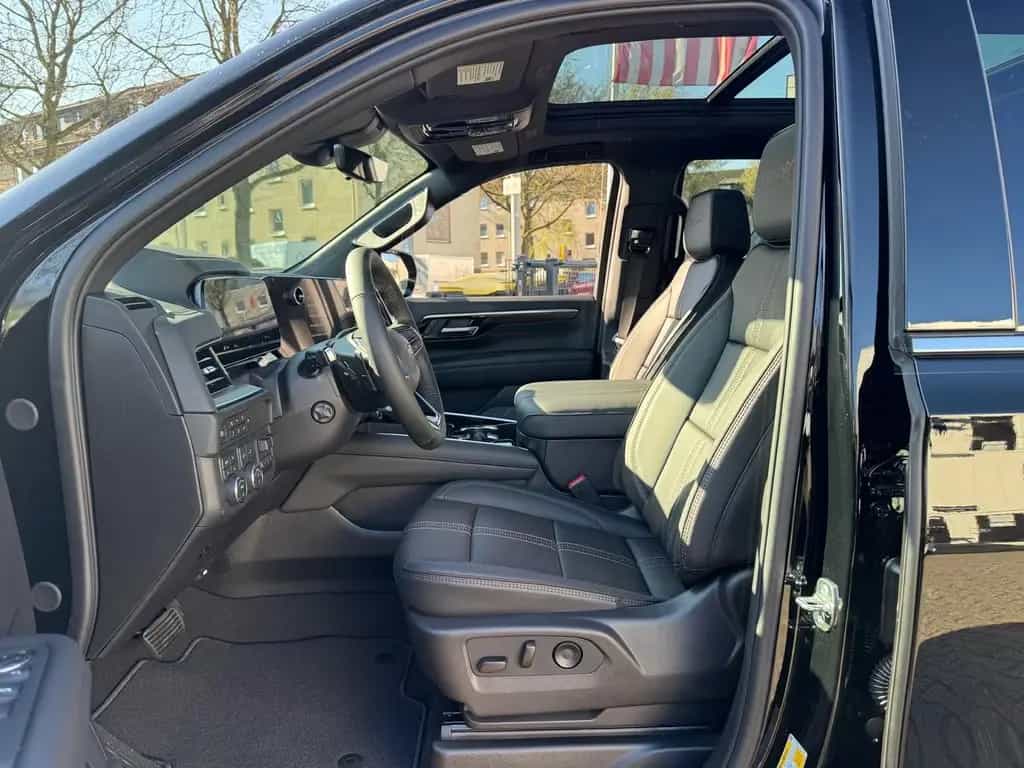 Chevrolet Tahoe 6.2l V8 High Country 24" + Panoramadach null-photo-13