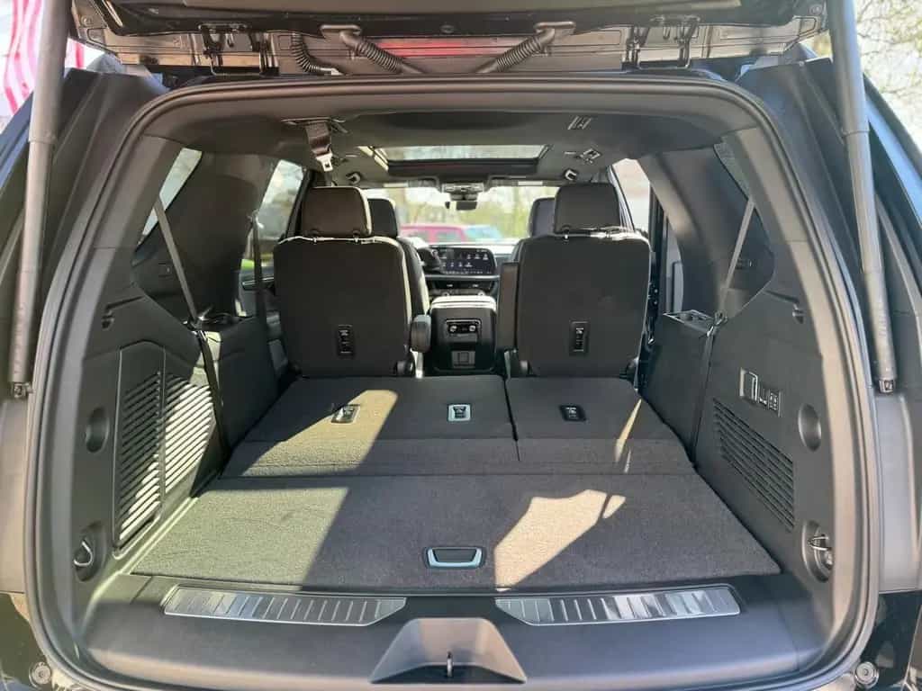 Chevrolet Tahoe 6.2l V8 High Country 24" + Panoramadach null-photo-32