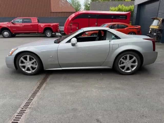 Cadillac XLR 2010 Cadillac XLR 4.6 V8 Convertible 02/2010-photo-11
