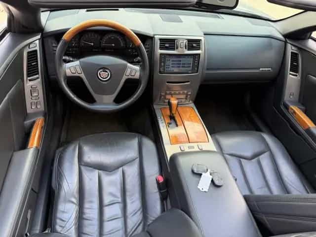 Cadillac XLR 2010 Cadillac XLR 4.6 V8 Convertible 02/2010-photo-14