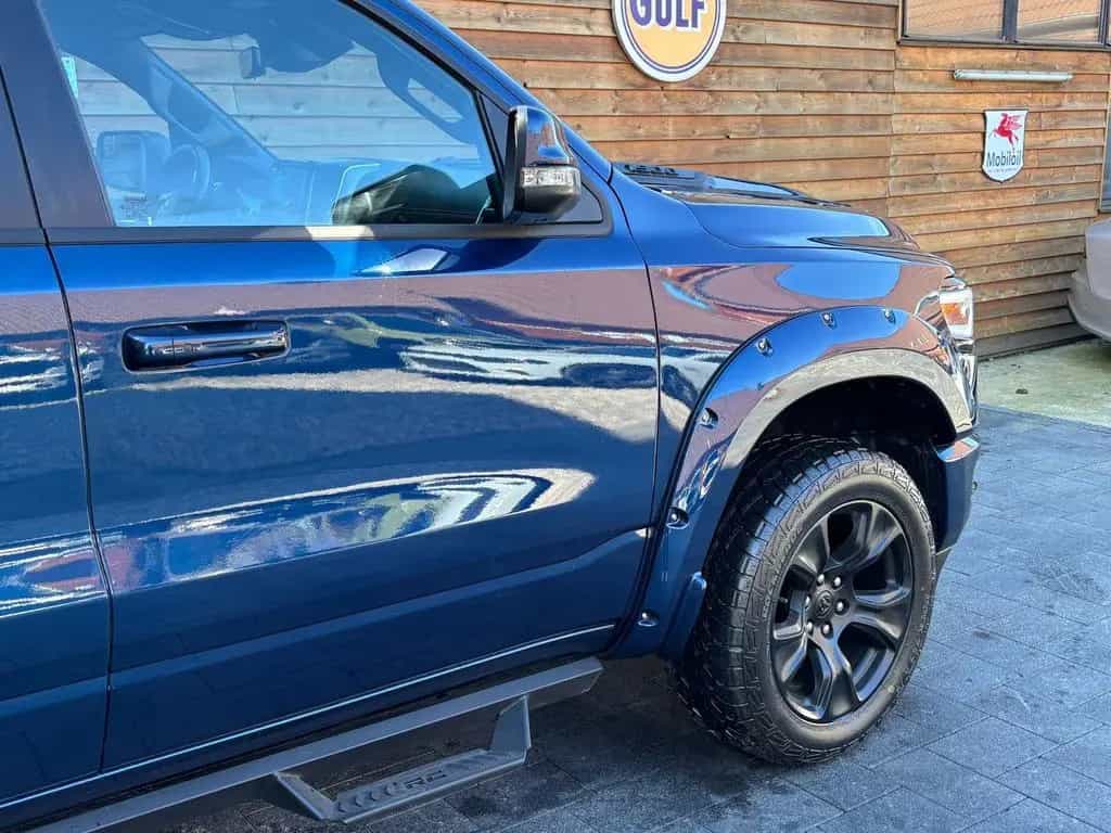 Dodge RAM 1500 Laramie 5,7L 4x4 AHK 12´´LED H&K 02/2023-photo-17