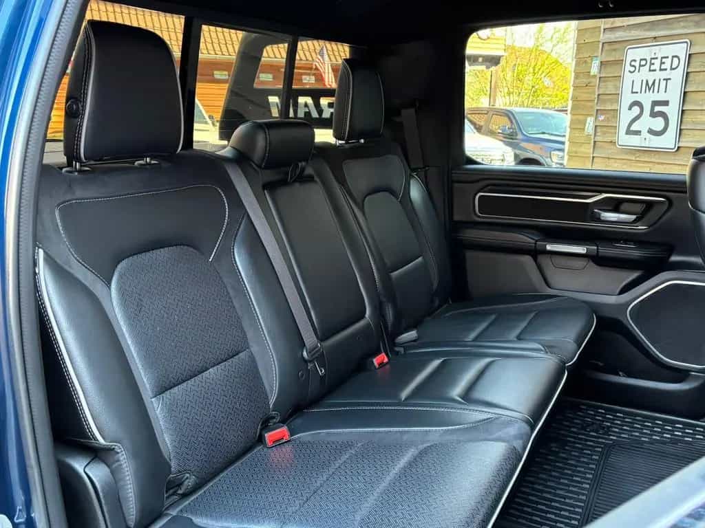 Dodge RAM 1500 Laramie 5,7L 4x4 AHK 12´´LED H&K 02/2023-photo-26
