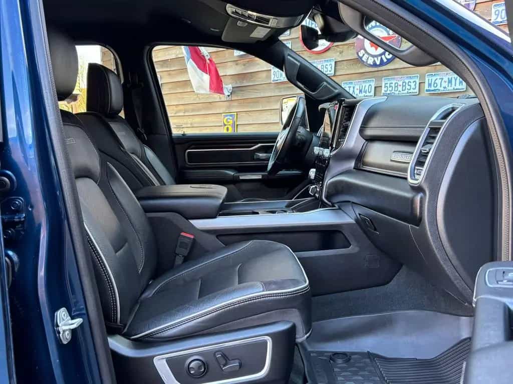 Dodge RAM 1500 Laramie 5,7L 4x4 AHK 12´´LED H&K 02/2023-photo-27