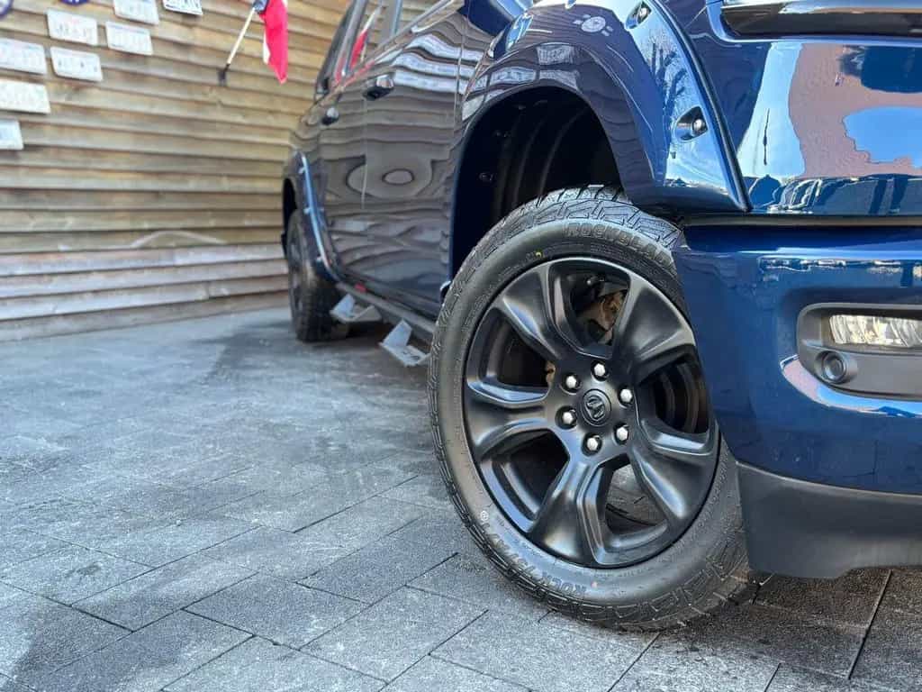 Dodge RAM 1500 Laramie 5,7L 4x4 AHK 12´´LED H&K 02/2023-photo-3