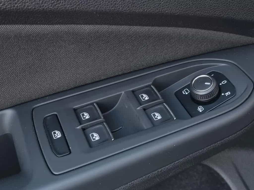 Volkswagen Golf 1.0 TSI EVO Life 12/2020-photo-10