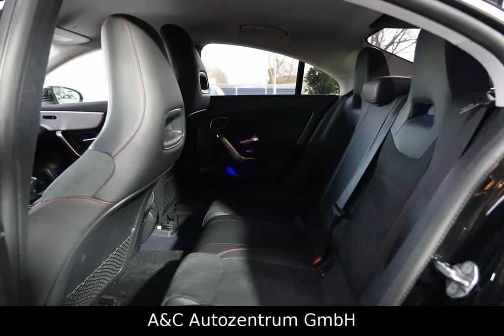 Mercedes-Benz CLA 220 4Matic AMG Line 05/2019-photo-11