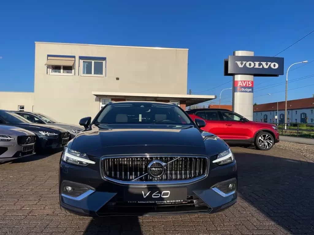 Volvo V60 B4D Inscription Aut. FahrerAss H&K Sound Cam 03/2021-photo-1