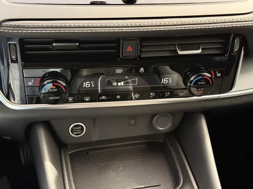 Nissan Qashqai 1.3 DIG-T MHEV N-Connecta 3D CAM*ACC* KE 11/2024-photo-12