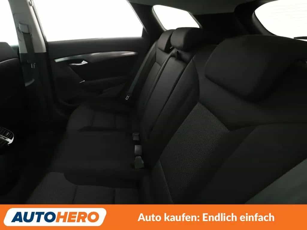 Hyundai i40 1.6 Trend Blue*NAVI*TEMPO*CAM*PDC*SHZ*KLIMA* 11/2018-photo-13