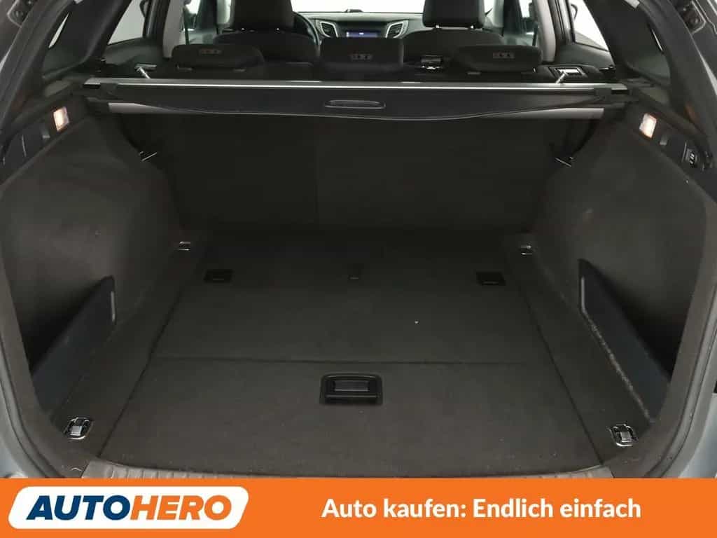 Hyundai i40 1.6 Trend Blue*NAVI*TEMPO*CAM*PDC*SHZ*KLIMA* 11/2018-photo-17