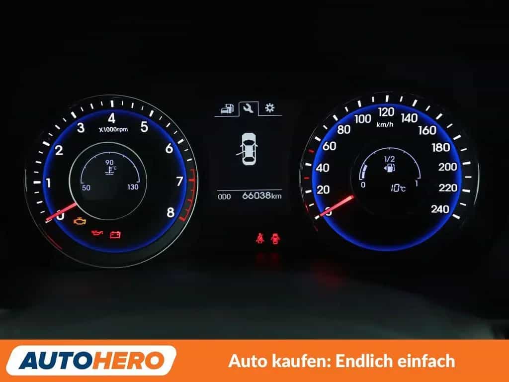 Hyundai i40 1.6 Trend Blue*NAVI*TEMPO*CAM*PDC*SHZ*KLIMA* 11/2018-photo-19