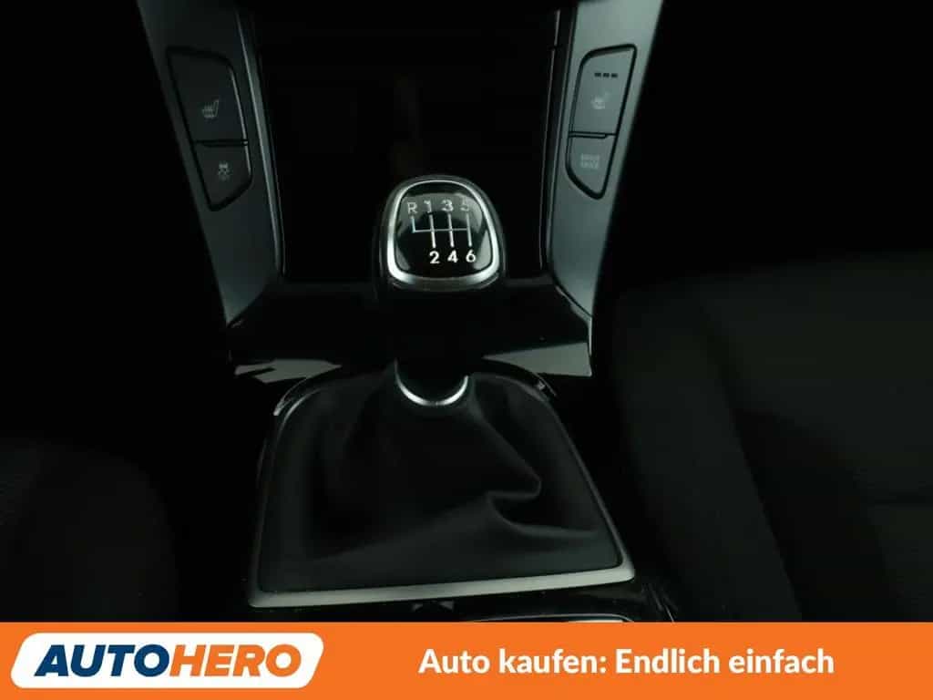 Hyundai i40 1.6 Trend Blue*NAVI*TEMPO*CAM*PDC*SHZ*KLIMA* 11/2018-photo-23