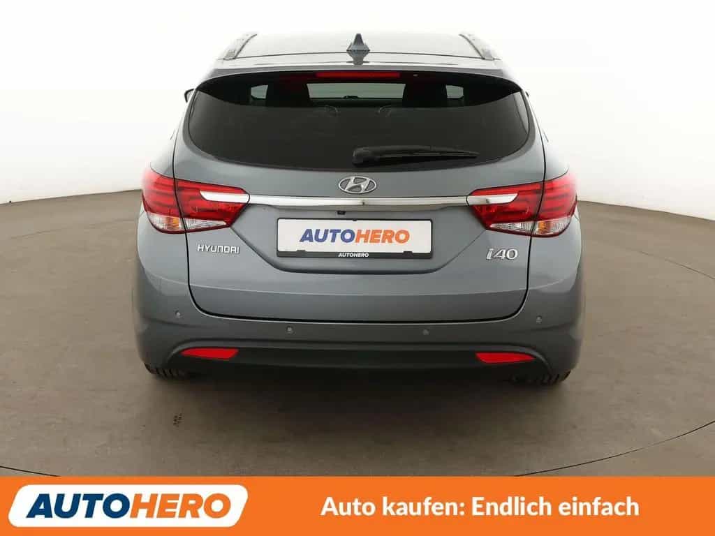 Hyundai i40 1.6 Trend Blue*NAVI*TEMPO*CAM*PDC*SHZ*KLIMA* 11/2018-photo-4